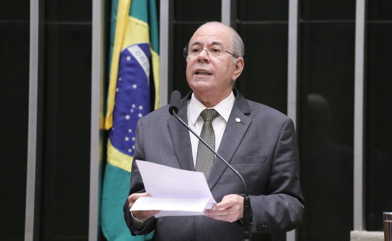 Deputado Hildo Rocha (MDB-MA) fala no Plenário da Câmara dos Deputados