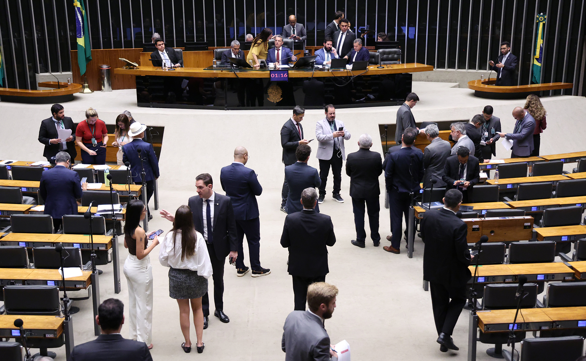 Discussão e Votação de propostas legislativas. Plenário – Sessão Deliberativa Extraordinária Presencial