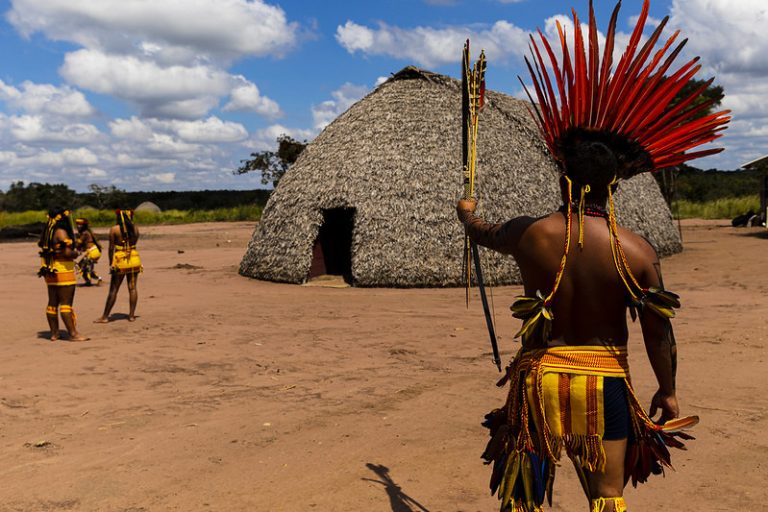Direitos Humanos - índio - Aldeia Salto da Mulher em Campo Novo do Parecis - população indígena