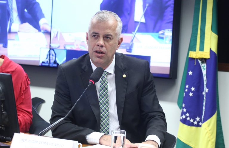 Audiência Pública - A importância e os impactos do Setor de Rochas Naturais no Brasil e no cenário internacional. Dep. Evair Vieira de Melo (REPUBLICANOS - ES).