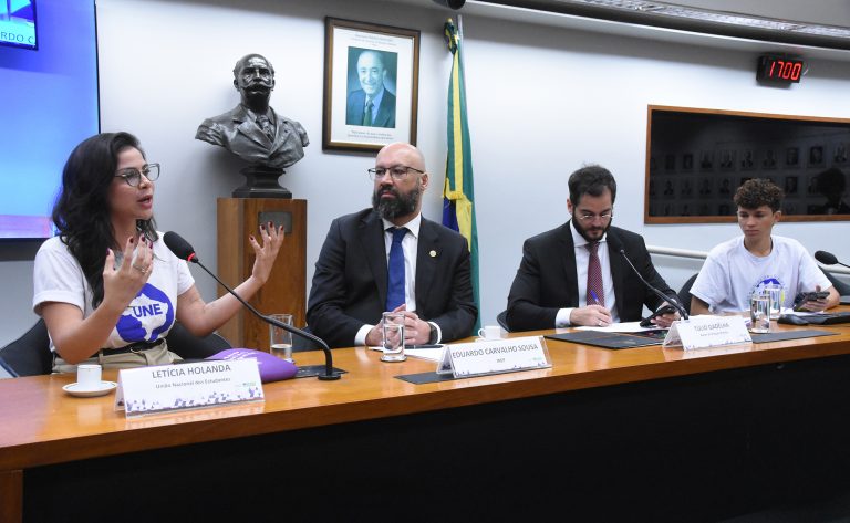 Audiência Pública - Metodologias de correção do ENEM, em especial da prova de redação.