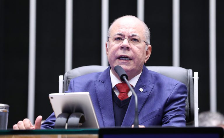 Deputado Hildo Rocha (MDB-MA) fala no Plenário da Câmara dos Deputados