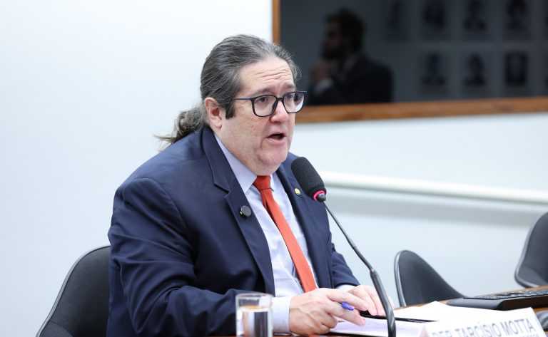 Audiência Pública - Questões que envolvem mudança climática e patrimônio. Dep. Tarcísio Motta (PSOL-RJ)
