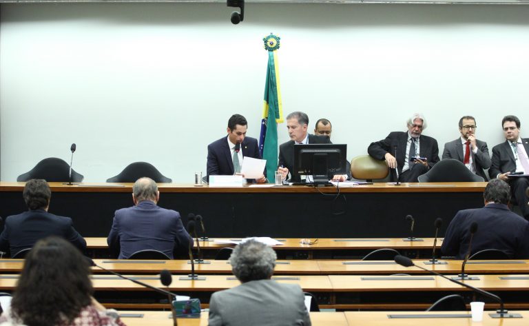 Discussão e votação de propostas legislativas. Dep. Cleber Verde (MDB - MA) e Dep. Domingos Neto (PSD - CE)