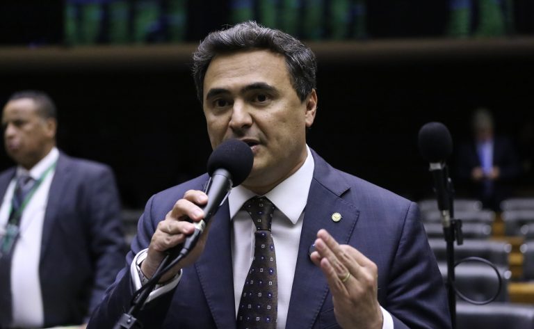 Discussão e votação de propostas legislativas. Dep. Mauricio Neves (PP - SP)